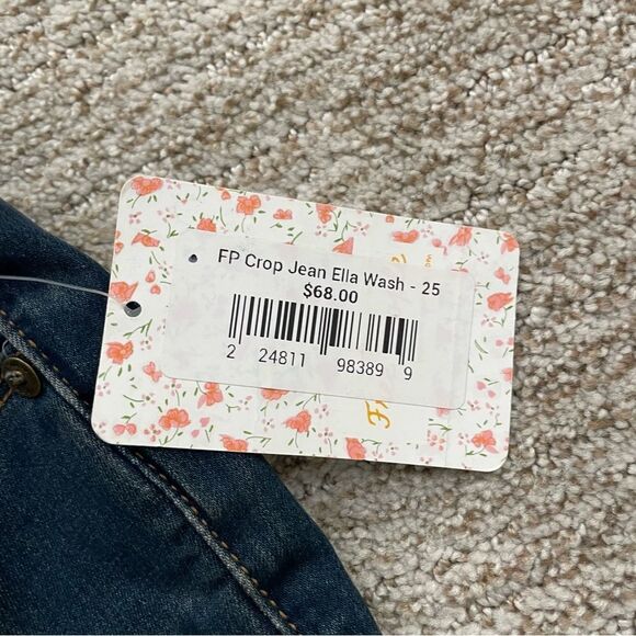 🚨 3 for $25 - FREE People Nwt Crop Jean Ella Wash - Picture 5 of 7